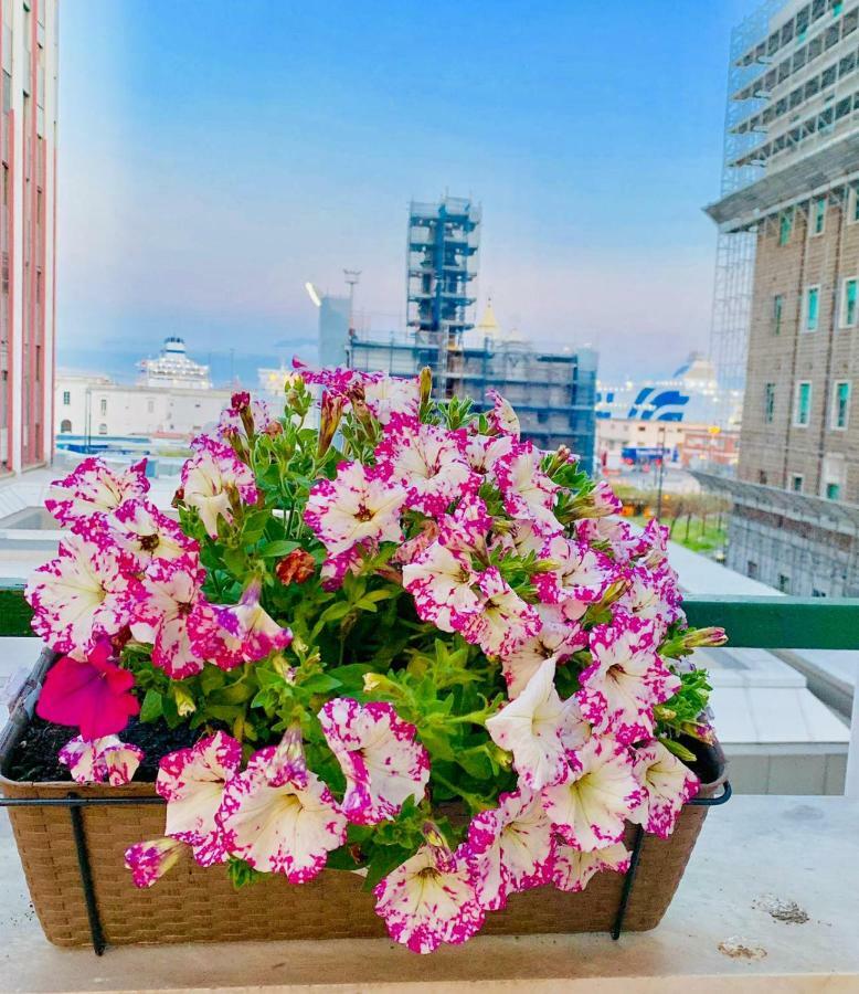 La Terrazza Sul Porto Apartamento Nápoles Exterior foto